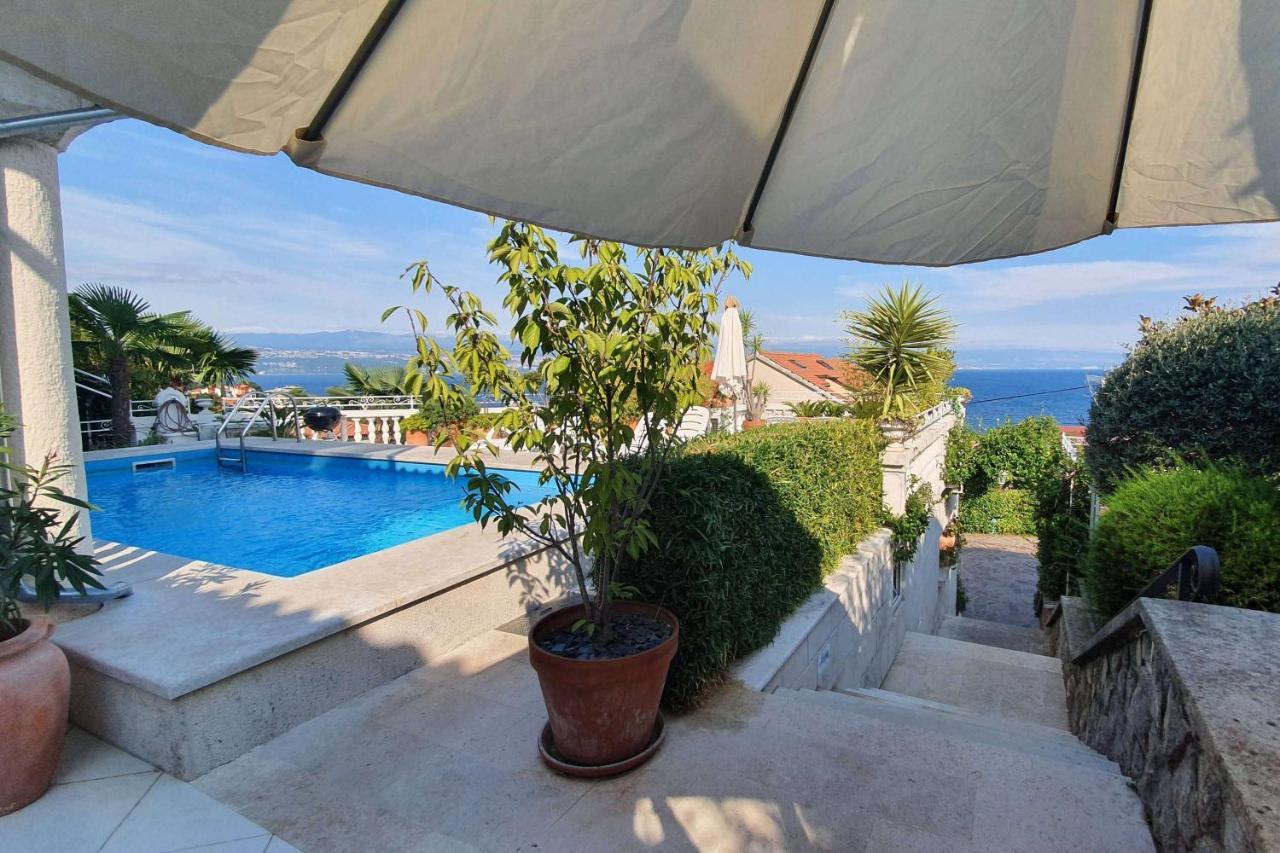 Family Friendly Apartments With A Swimming Pool Lovran, Opatija - 14178 Eksteriør billede