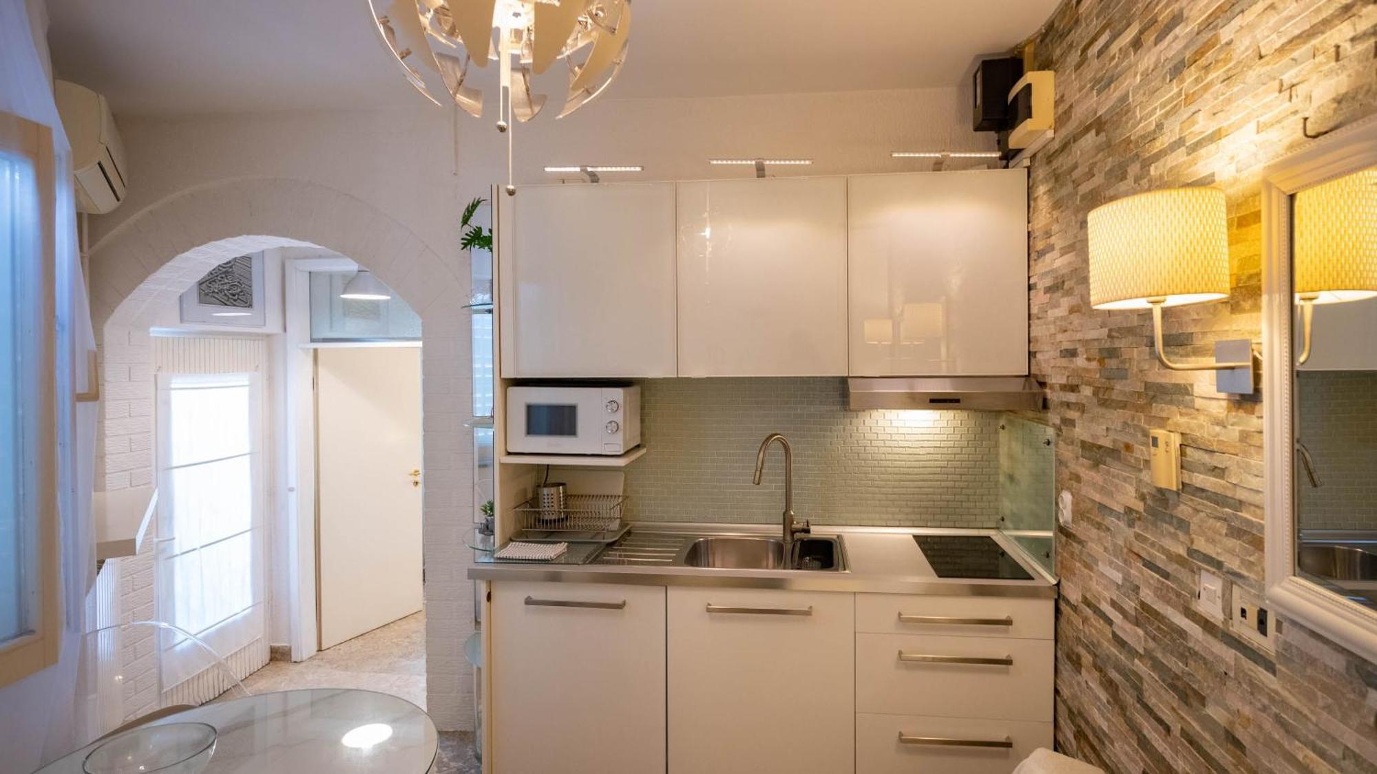 Family Friendly Apartments With A Swimming Pool Lovran, Opatija - 14178 Eksteriør billede