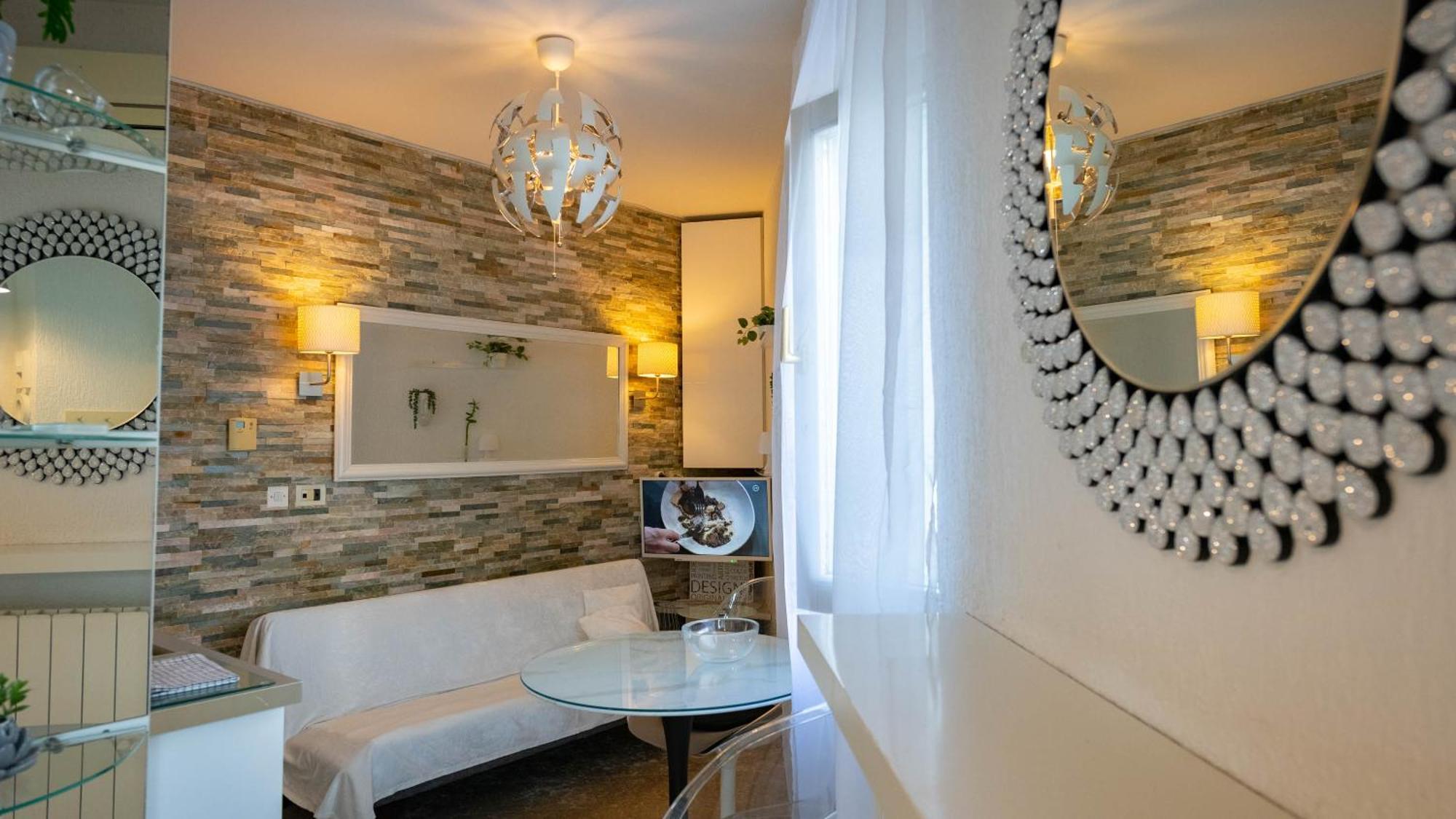 Family Friendly Apartments With A Swimming Pool Lovran, Opatija - 14178 Eksteriør billede